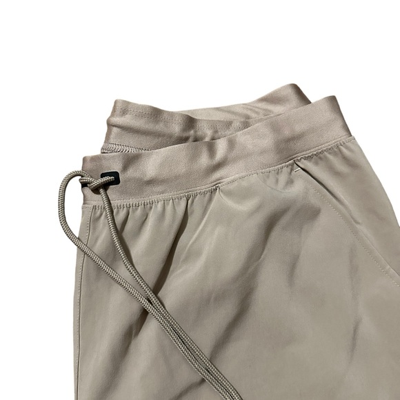 Under Armour Sport Woven Joggers Pants Large - Picture 7 of 11